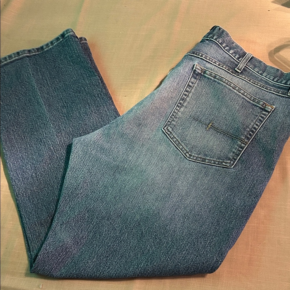 EUC Ariat Men's Loose Straight Blue Jeans